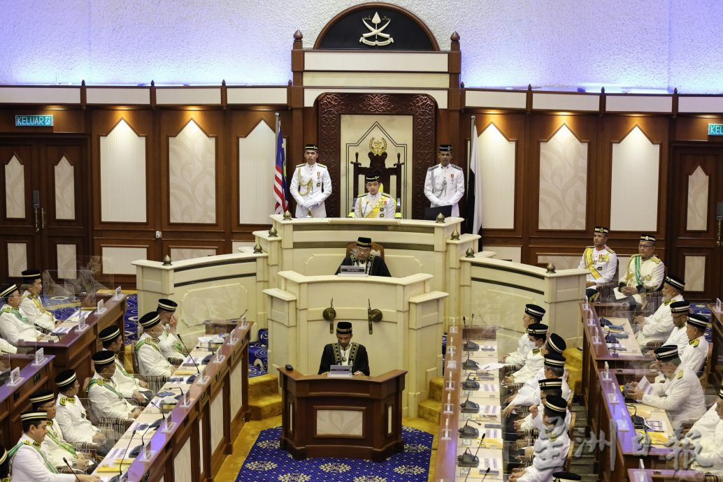 彭亨州摄政王东姑哈山纳依布拉欣殿下发表御词指出，州内反对党也应该获得公平的拨款