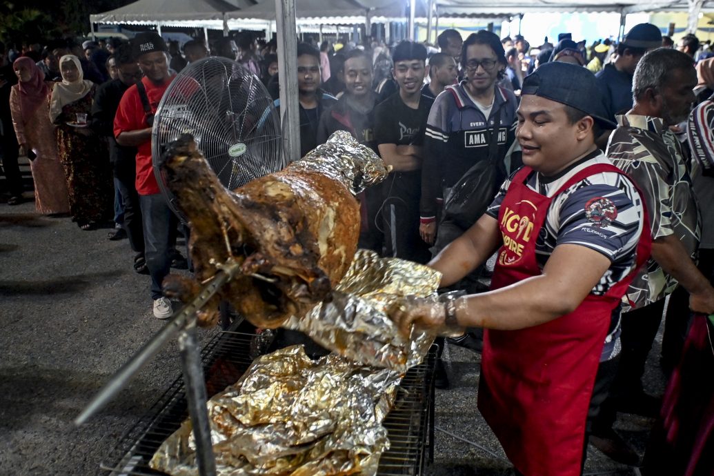 全:安华宣布增加5000万令吉登州水灾援助金。