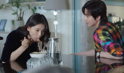 刘涛刘宇宁演姐弟恋  网酸像母子掀拒看