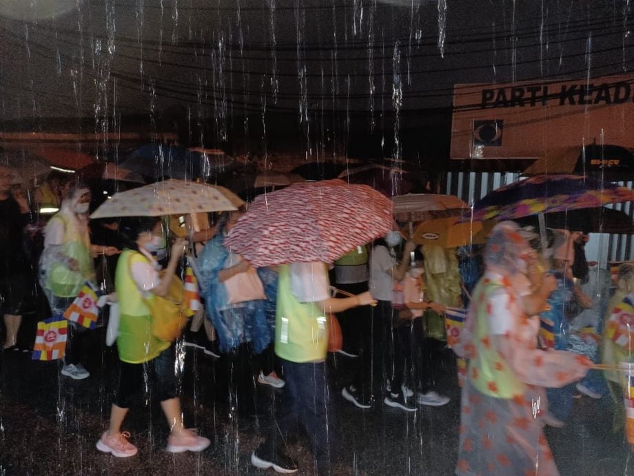 加影净妙佛教协会 雨中迎佛游行
