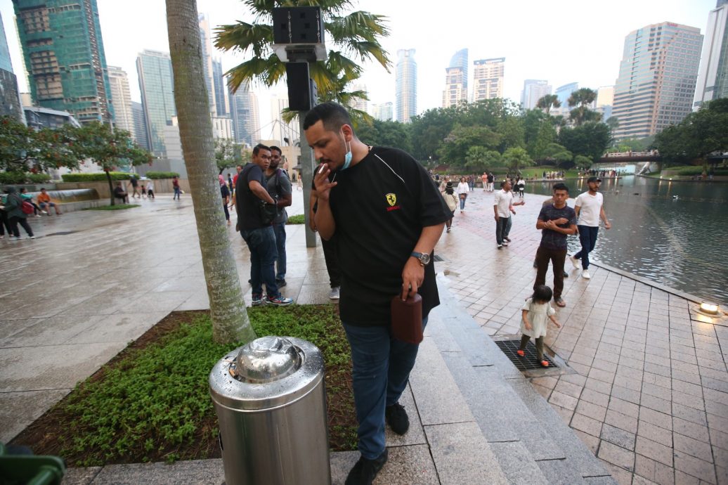 卫生部取缔禁烟区抽烟行动