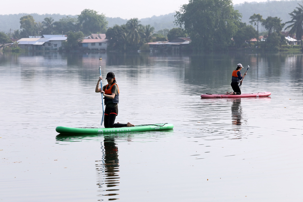 可以站着、躺着、跪着玩的立桨运动（SUP，Stand Up Paddle）