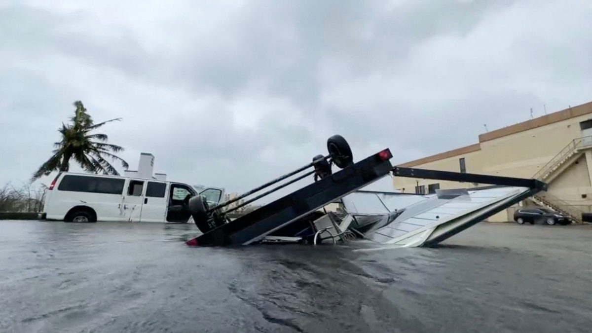 台风玛娃肆虐关岛 灾情宛如电影《龙卷风》场景