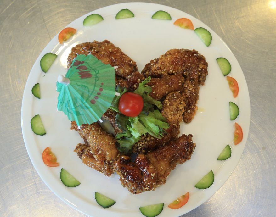 吴俐璇周雪婷 角色对调给妈妈做道菜