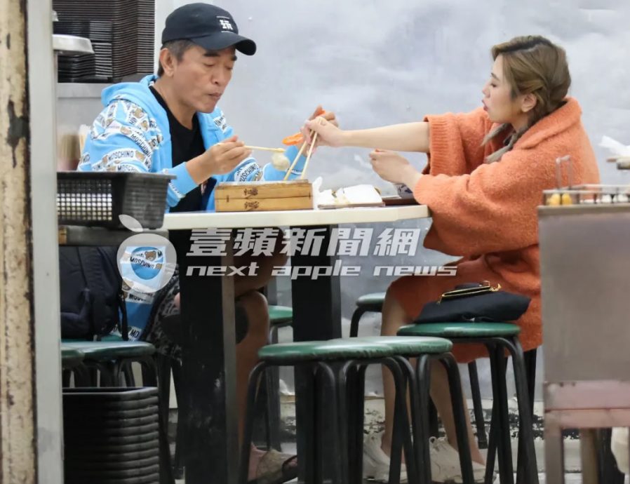 吴宗宪深夜不睡觉 约辣妹喝豆浆谈心