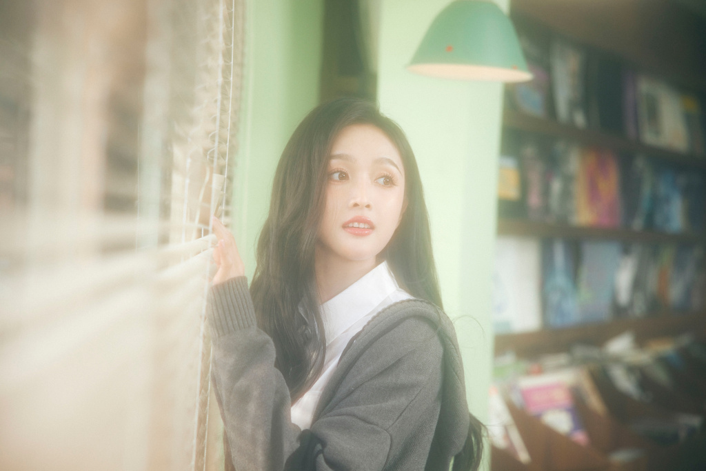 吴宣仪年赚上千万？ 网嘲：业务能力不匹配