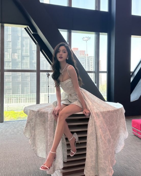 吴宣仪年赚上千万？ 网嘲：业务能力不匹配