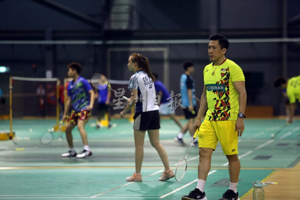 和蔡其豪对调职务  佐根特兰接手国羽女单教练