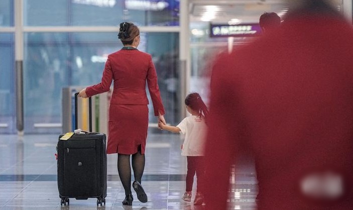 国泰航空空乘工会最新声明:从源头正视问题 冰封三尺非一日之寒