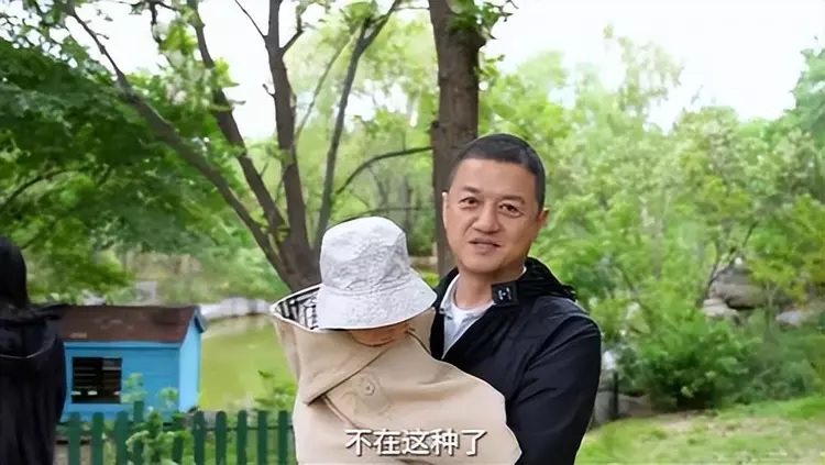 在公共场所种农作物挨批 李亚鹏表示理解并道歉