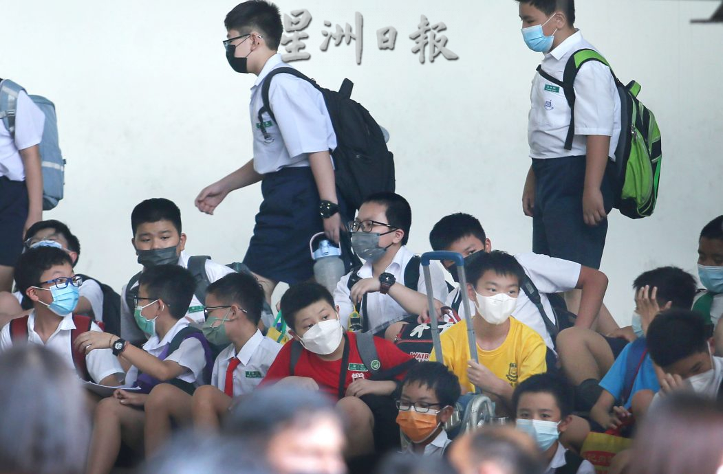 大热天持续 学校户外活动 运动会营会喊停