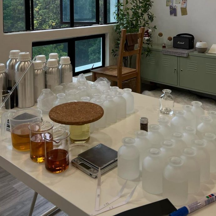 大都会/封面/电访电商生意是否受影响