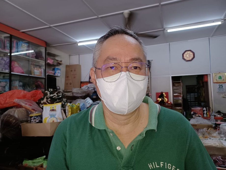 大都会/封面/蕉赖9哩新村60多间店屋和住家难逃被征地，建高架天桥