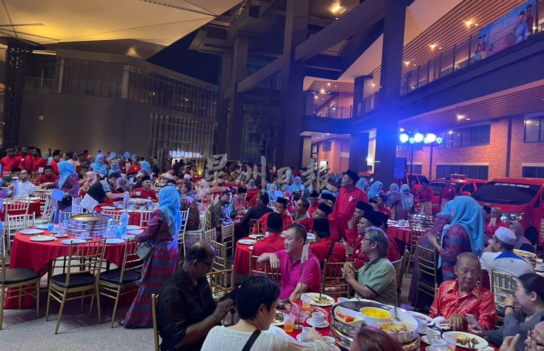 大都会/雪大臣:各族团结精神坚定 不受他人煽动/4图
