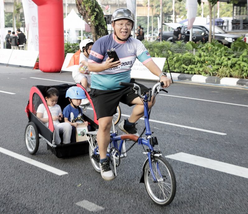 大都会/KL无车绿色早晨（民众如何解暑）