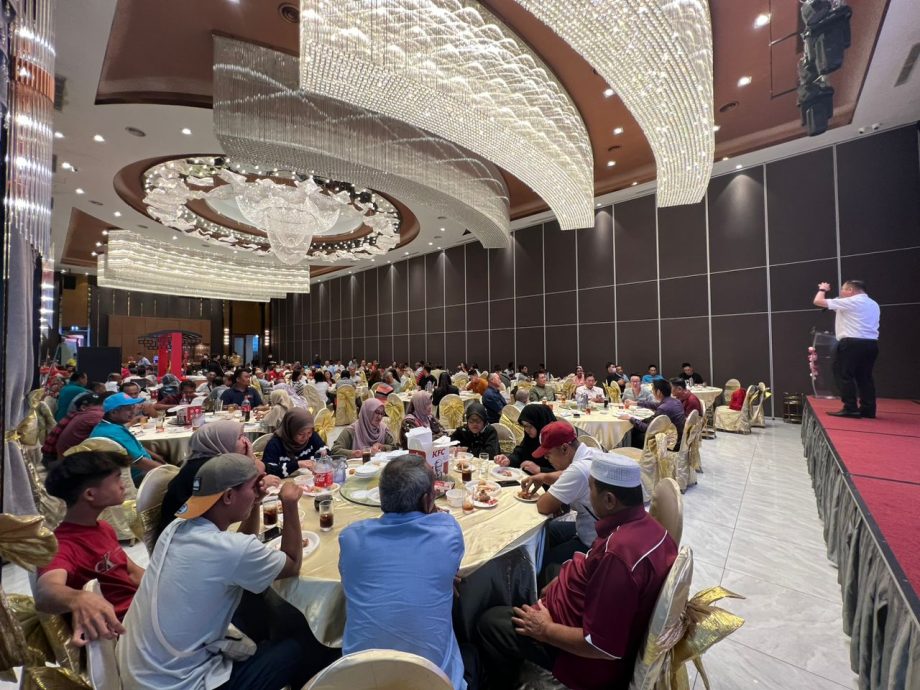 大都会/MZ头/黄瑞林呼呼游子返乡投票