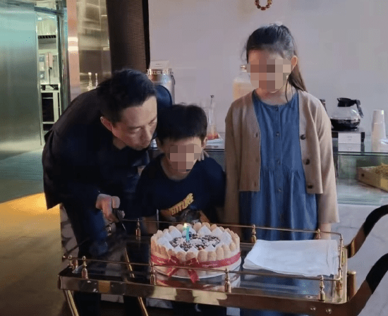 大S喊告汪小菲曝光儿女长相  被亏：忘了抱女儿拍封面？