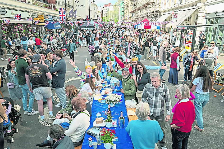 天下事 庆祝英王加冕 全国大午餐会 延续女王街头派对传统
