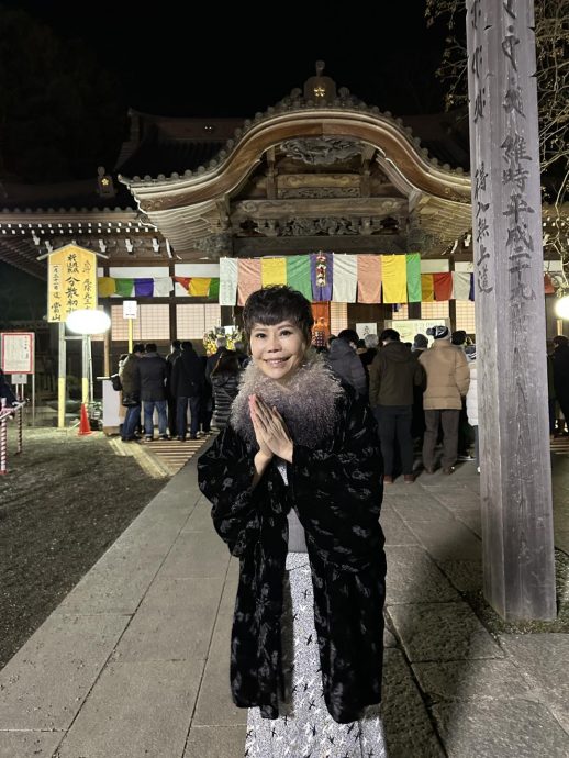  奇迹出现！詹雅雯宣布脑瘤消失 不用再开脑了