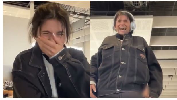 女乘客为省飞机行李超重费“把6公斤衣服穿上身”