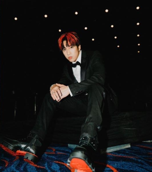 娄峻硕制止粉丝跟车 反被呛很快没人认识