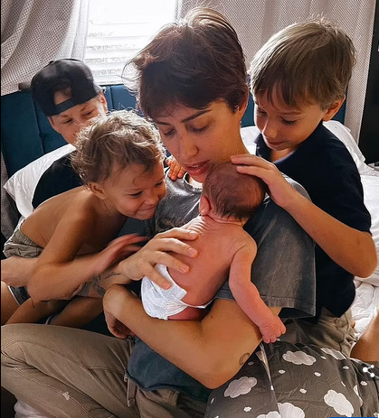 婚后8年才知性趣向 前夫捐精助前妻与女伴生娃