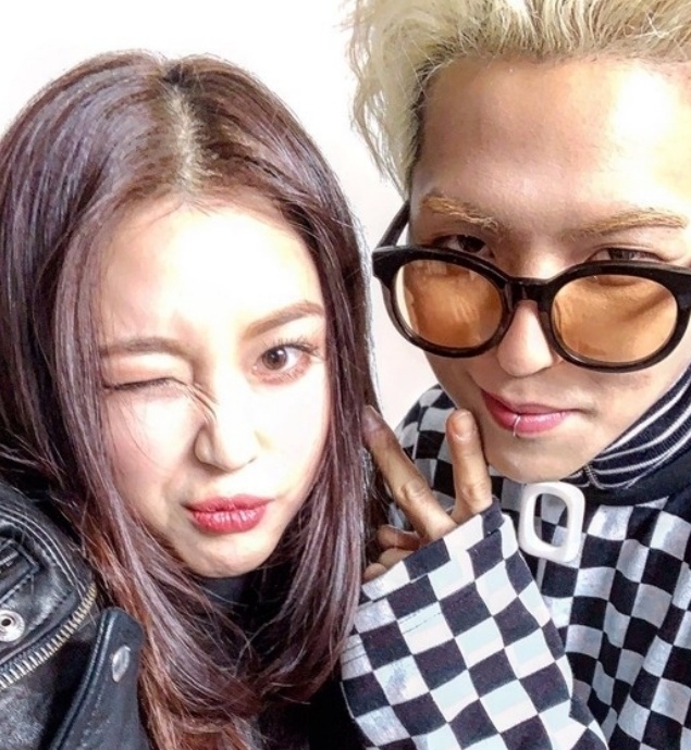 宋旻浩代亡父送妹妹出嫁 当兵期间飞美国惹议