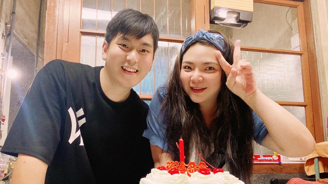  小甜甜遭爆虐狗 前夫晒血淋淋伤照轰：残忍