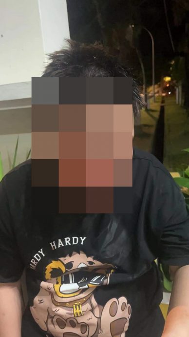 **已签发**柔:5华男女深夜酒吧饮酒突遭十余人殴打,警方捕4本地人助查
