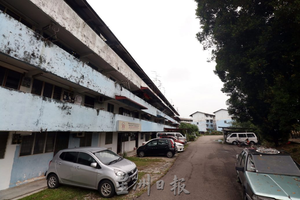 **已签发**柔:封面:【特稿】:皇后组屋环境脏乱设施残旧,管理委会:除了拨款,居民公德心是关键