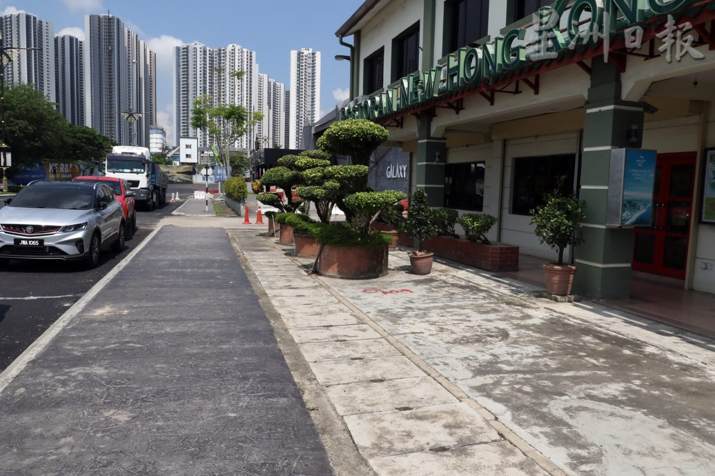 **已签发**柔：封面：次头：【特稿】：RTS工程如火如荼中，工程周边商家有喜有忧