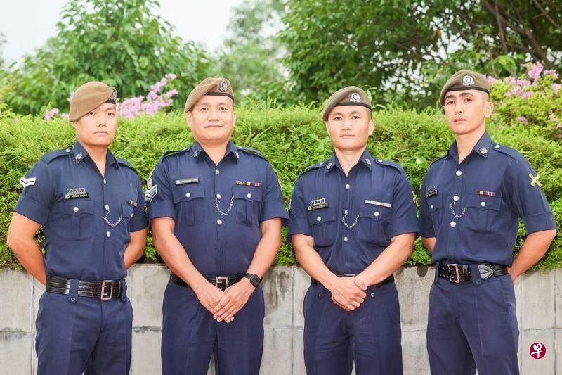 *已签发*柔:狮城二三事:助倒地不醒男骑士 狮城4警员获表扬