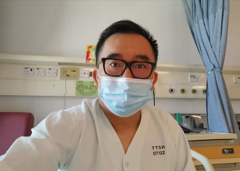 *已签发*柔:狮城二三事:患癌仍创六位数佣金佳绩 狮城房屋中介卧床仍卖房