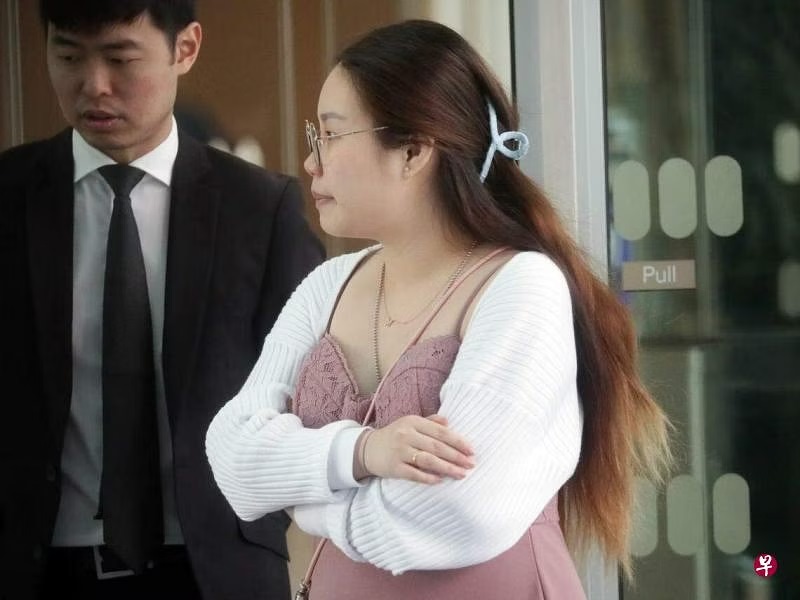 *已签发*柔:狮城二三事:狮城女子不敢拒绝男友 租车让他无照驾驶
