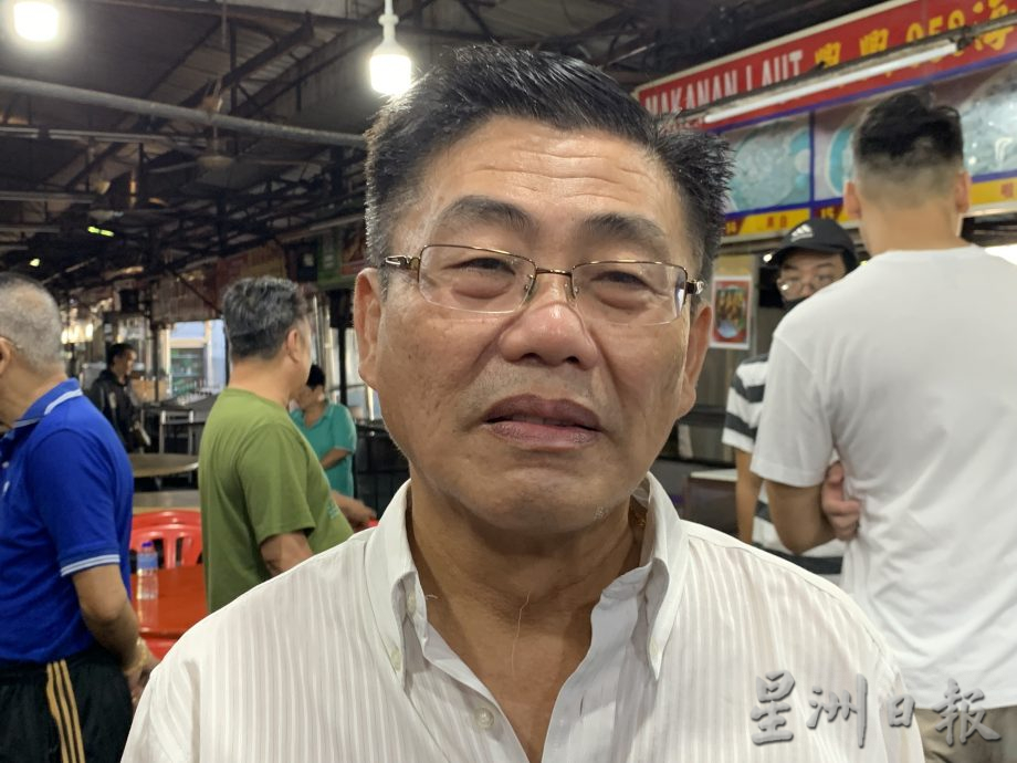 **已签发**柔:第三版头条:大马巴刹及小贩中心200档口无照营业多年,新山市政厅或通过协商解决