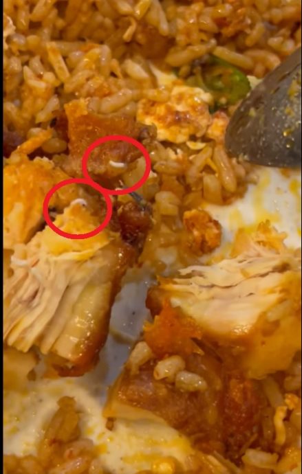 **已签发**柔:第二版头条:早餐炸鸡吃一半见小虫蠕动,女子清晨就大倒胃口