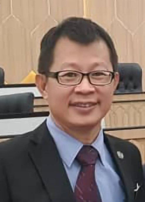 **已签发**柔:MBIP皇后商区拆违规扩建建筑,过程和平顺利