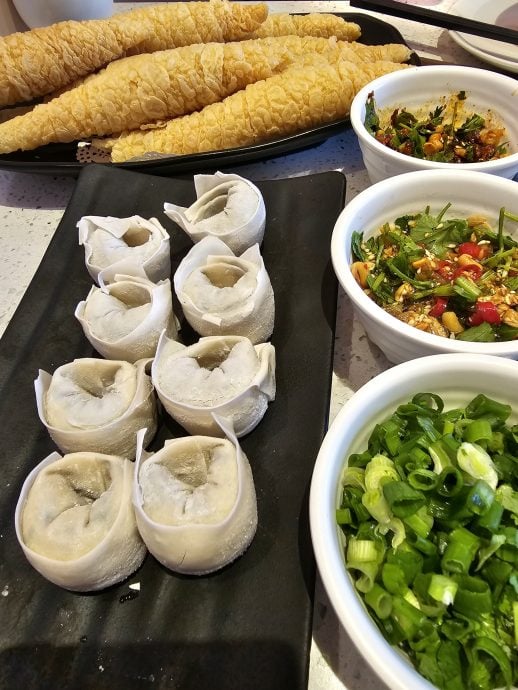 **已签发(请置头条;请注意作者是用笔名)**:柔:南北吃东西:云顶食记(中)