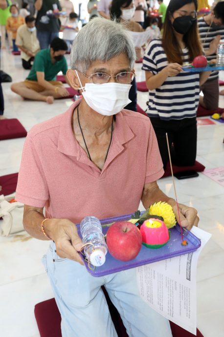 巴生滨海佛学会 逾千人礼佛祈福
