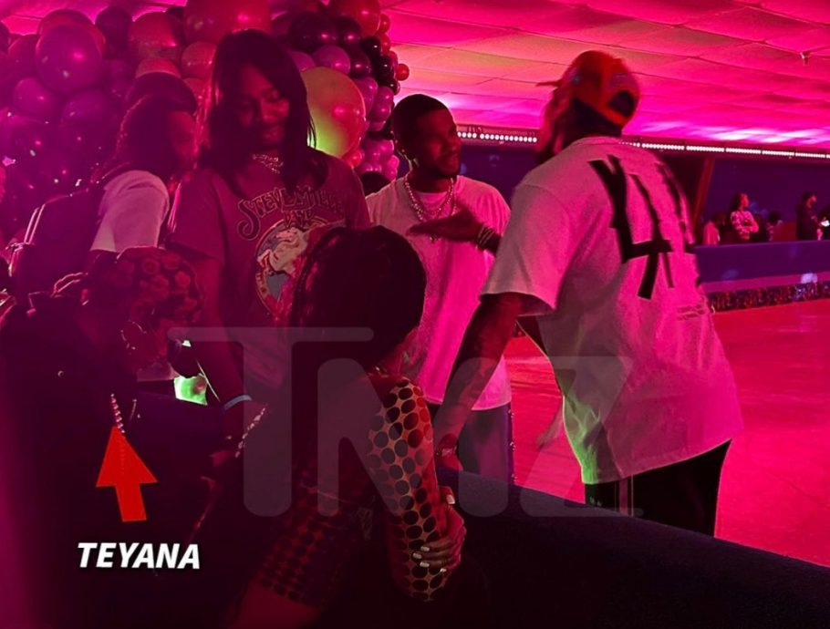 庆生变打架? 亚瑟疑被基斯布朗打爆鼻