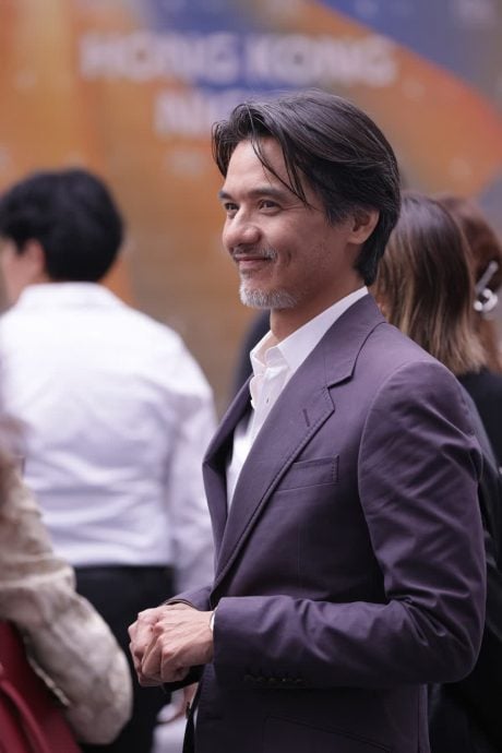 康城影展|冯德伦胡须全白 不减熟男魅力