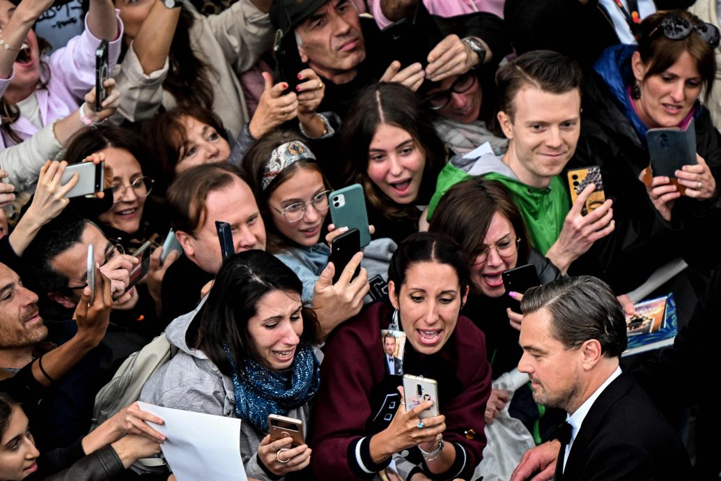 康城影展｜里奥纳度甩脂状态佳  周冬雨刘昊然情侣档超避嫌