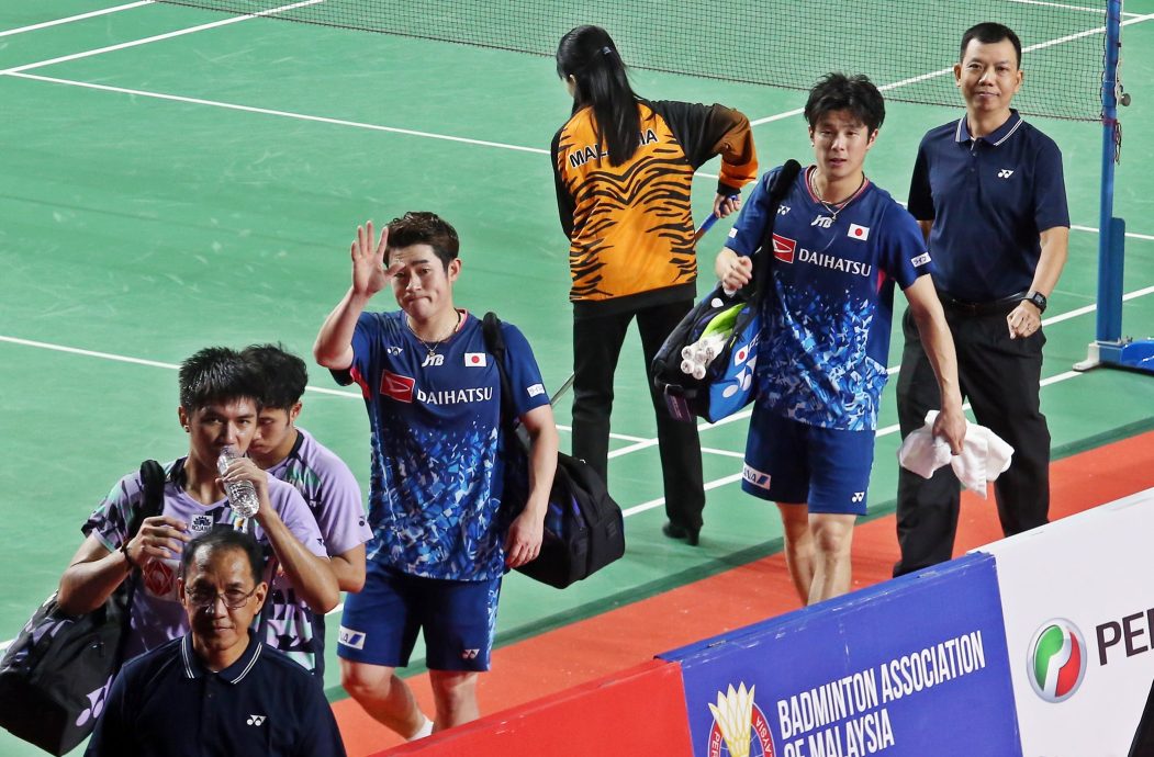 忘掉苏杯错失4赛点遭翻盘 小保组合朝巴黎奥运前进