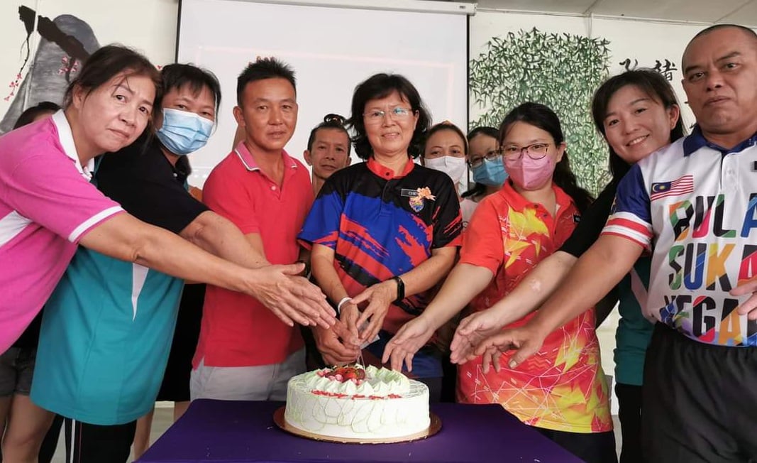 感恩教师付出 贞德隆同汉华小庆教师节 