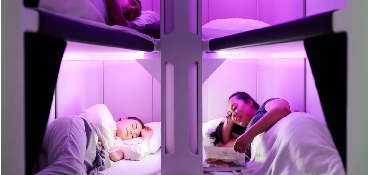 拼盘 未签/ 2023年最佳航空公司排名出炉 纽航推“躺平”舱赢第一名