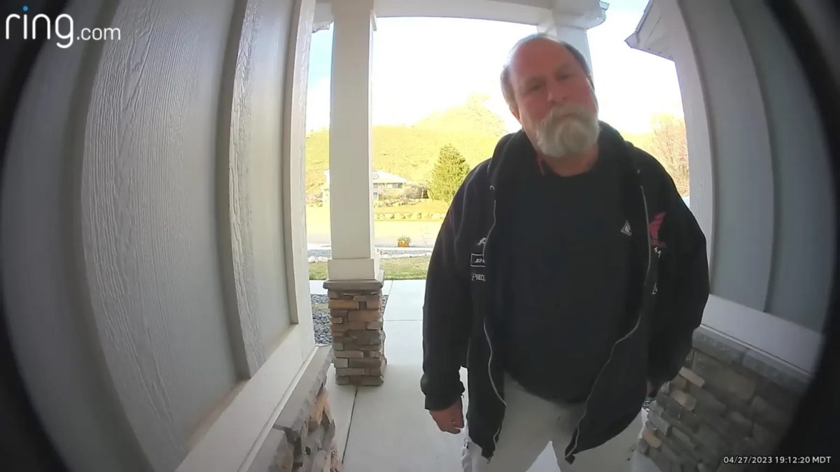 携鎗弹开车12小时 男子千里弑兄嫂