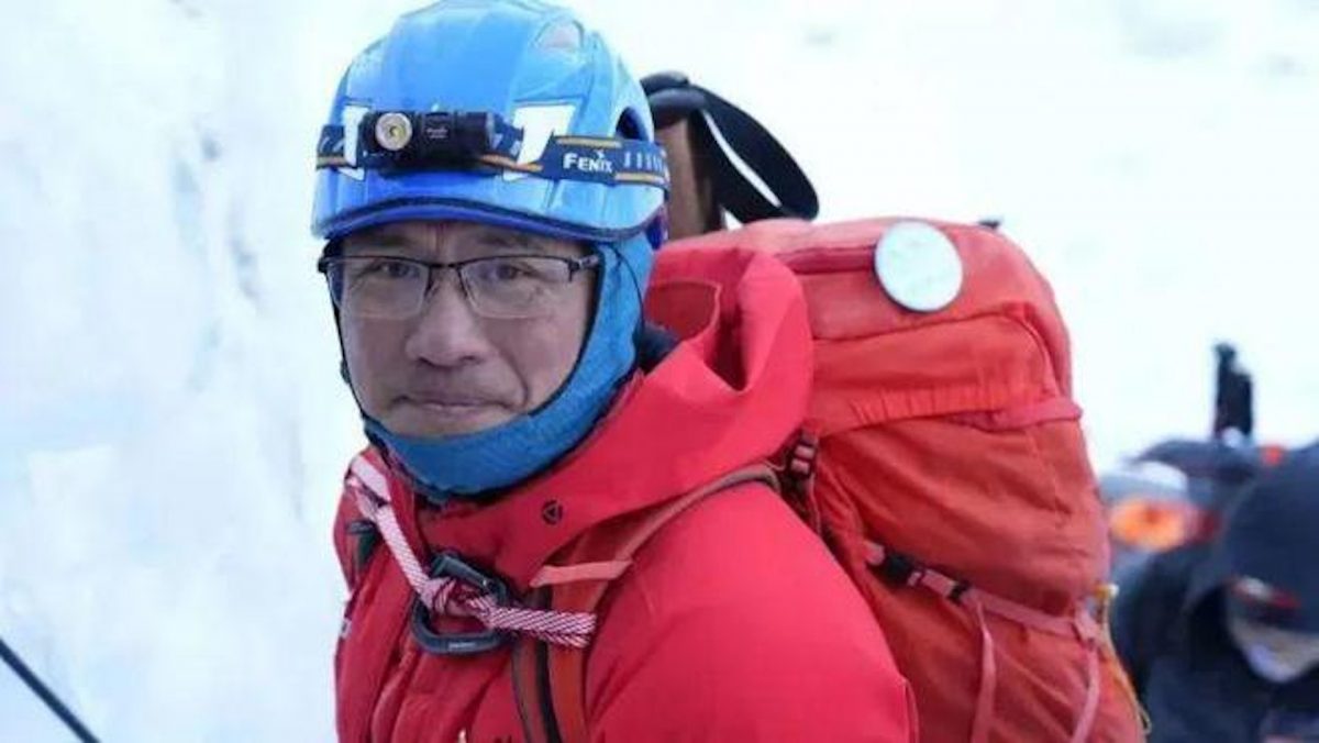 放弃登顶珠峰梦想只为救回一条人命 2中国登山者:不后悔