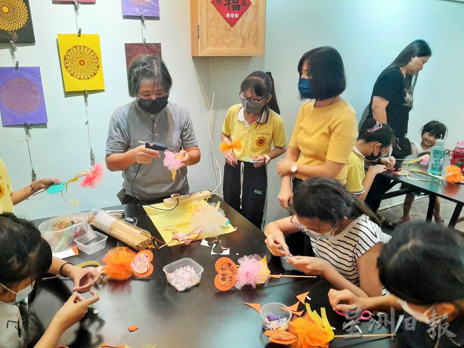 新沙叻佛教会及江沙佛学会到访万里望文化文化馆