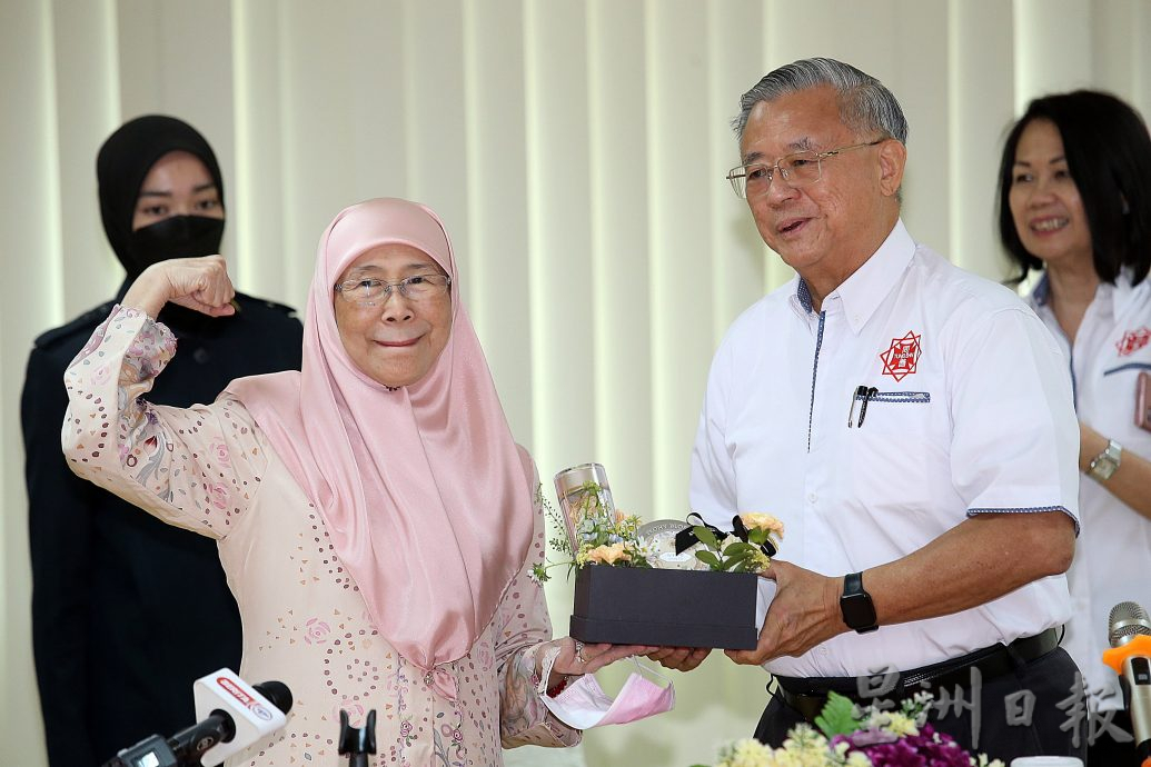 旺阿兹莎到访同善医院，张昌国望政府重新考虑免税福利