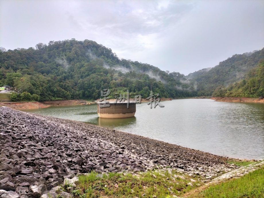 曹观友:以水供危机为鉴 全民省水挺过旱季